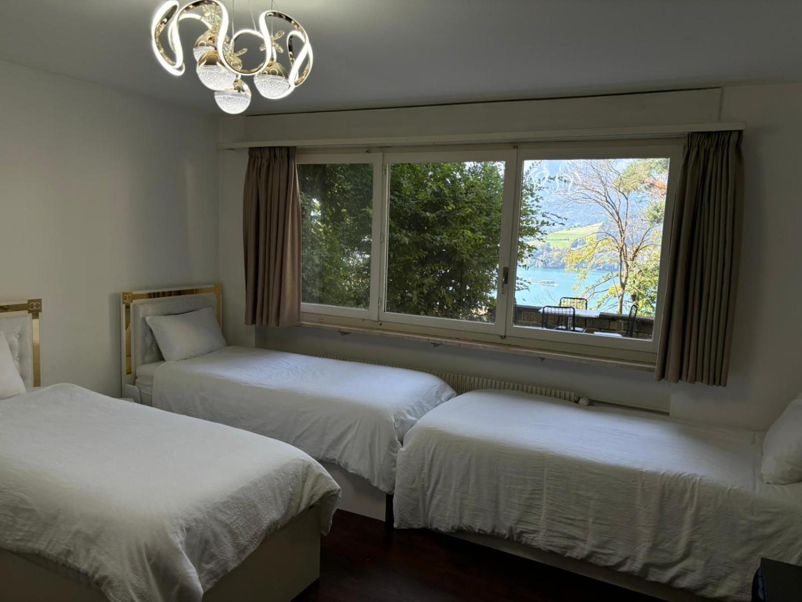 Queen Home Lucerna Esterno foto